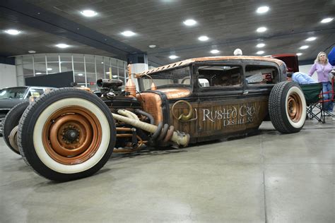 hot rod restoration shops